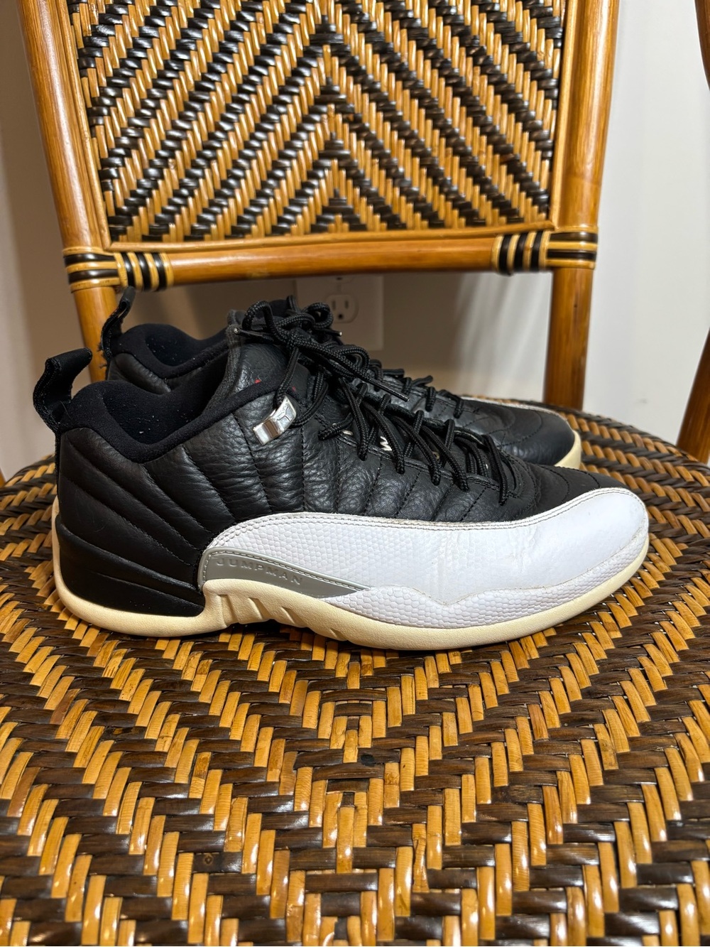 Air Jordan 12 Retro Low Playoffs 308317-004 Size 8